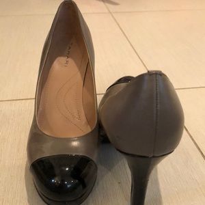 Black and grey Tahari pumps